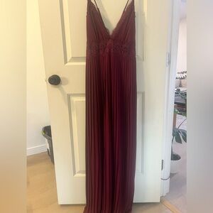 Maroon lulus formal dresss